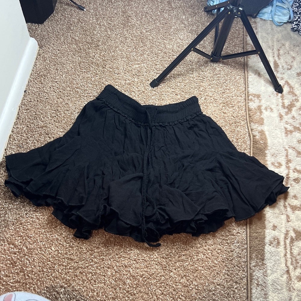 Black Flowy Layered Mini Skirt